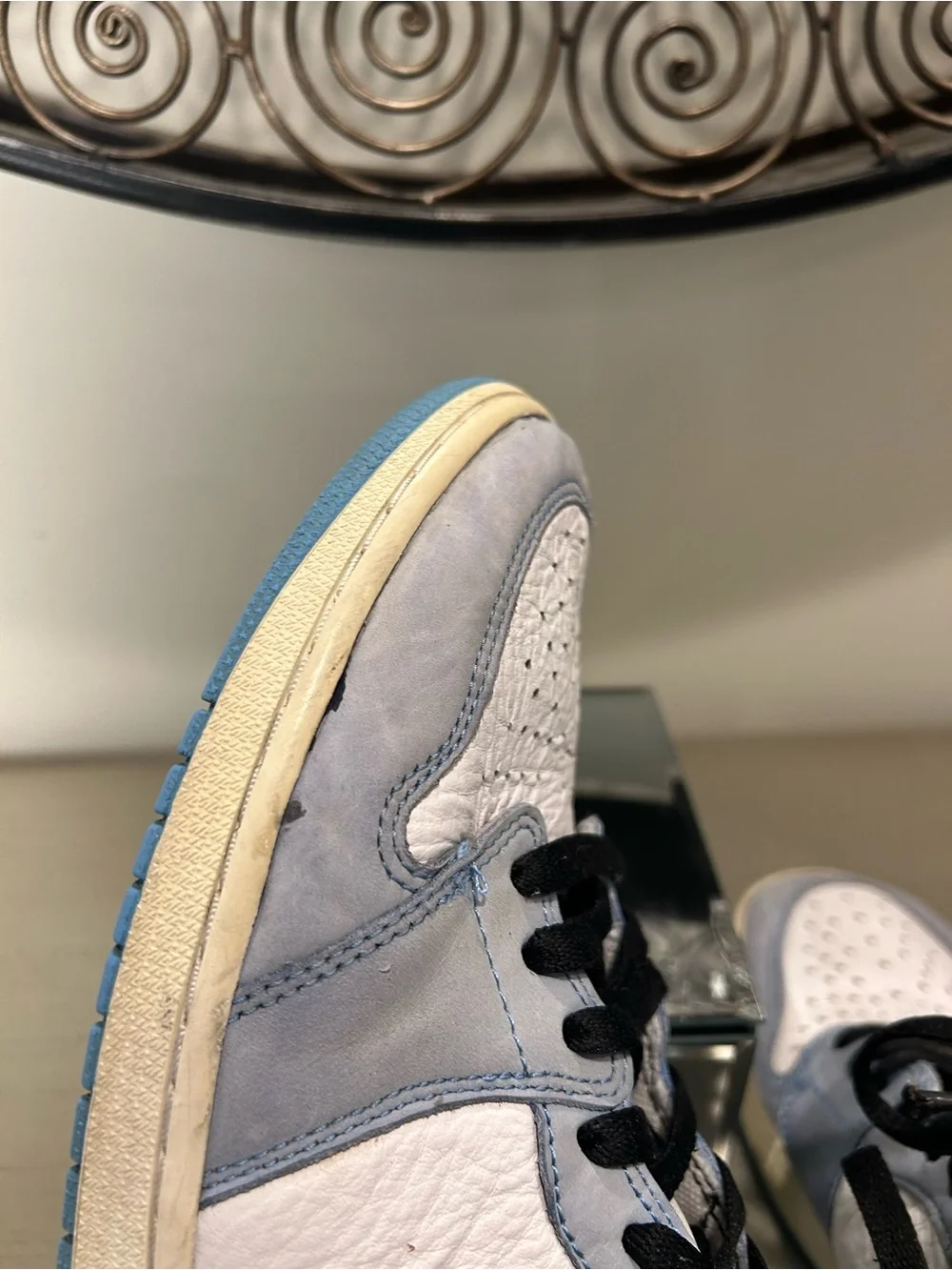 Jordan Air Jordan 1 Retro High OG White, Light Blue & Black
